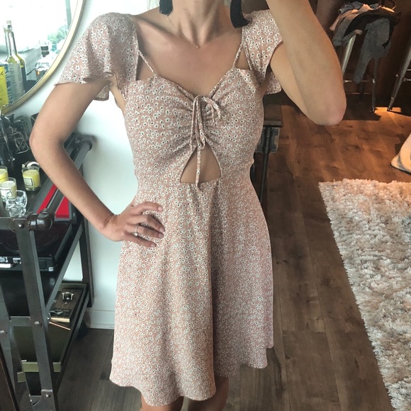 Vagabond Dress - Picture 2 of 5